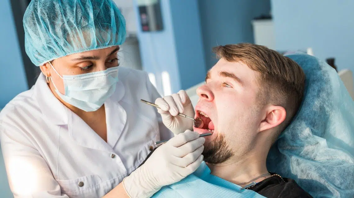 emergency dentist remove teeth